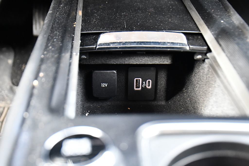 Used 2024 Lincoln Corsair Premiere image 30