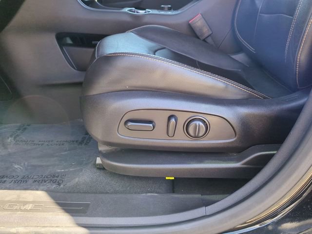 Used 2018 GMC Terrain SLT w/ Infotainment Package II AWD/4WD image 23