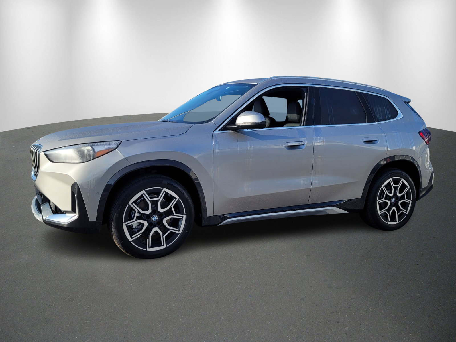 Used 2026 BMW X1 xDrive28i w/ Convenience Package image 3