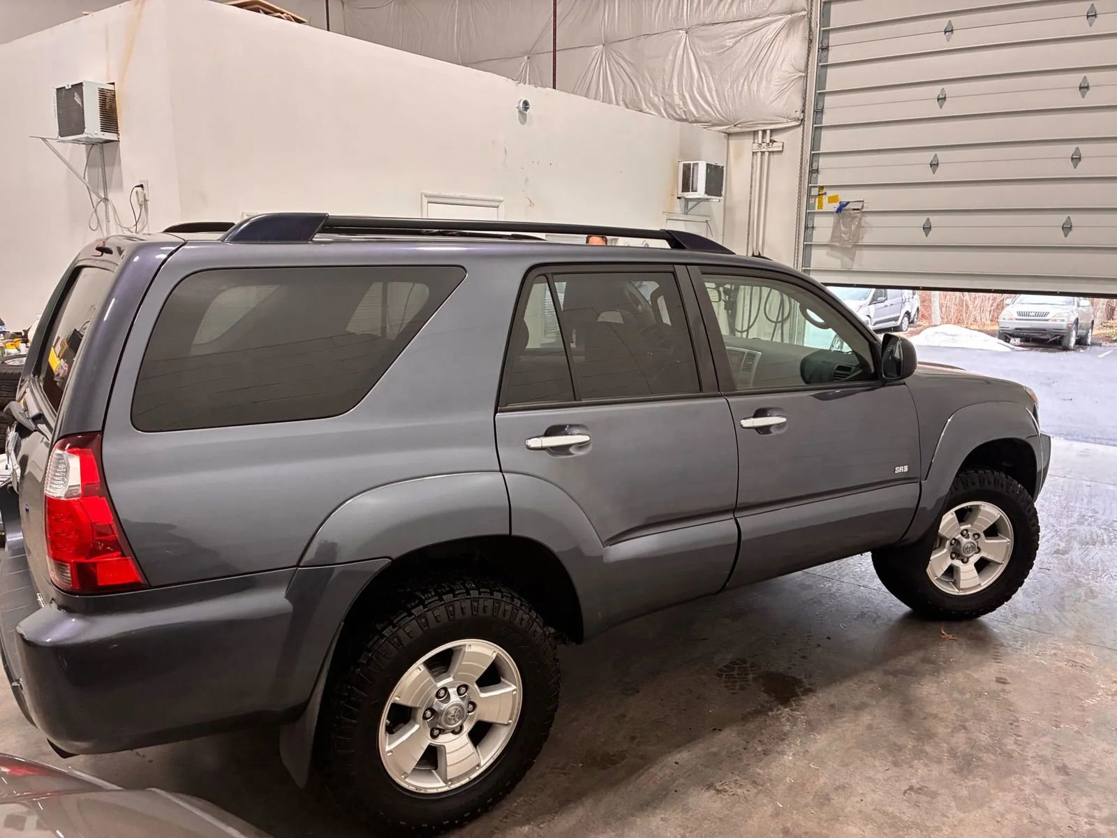 Used 2006 Toyota 4Runner Sport RWD image 9