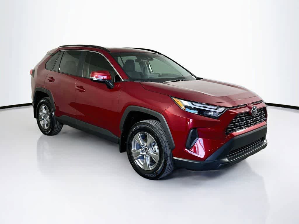Used 2025 Toyota RAV4 XLE w/ Convenience Package FWD image 24
