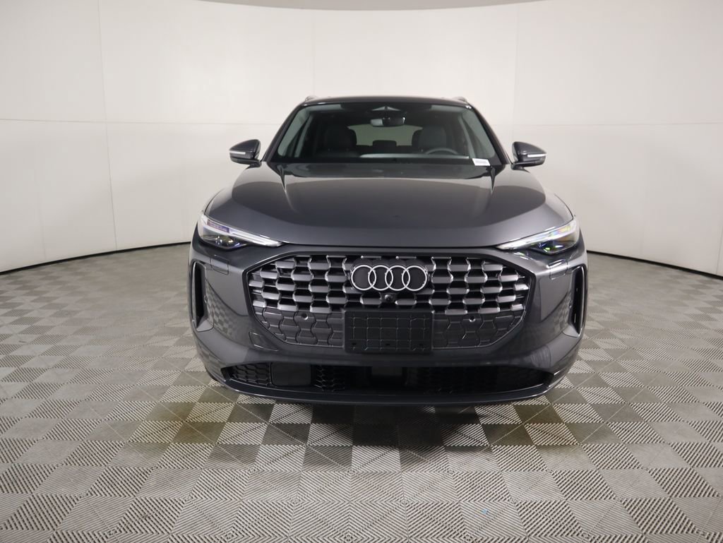 Used 2025 Audi Q5 Premium w/ Premium Plus AWD/4WD image 3