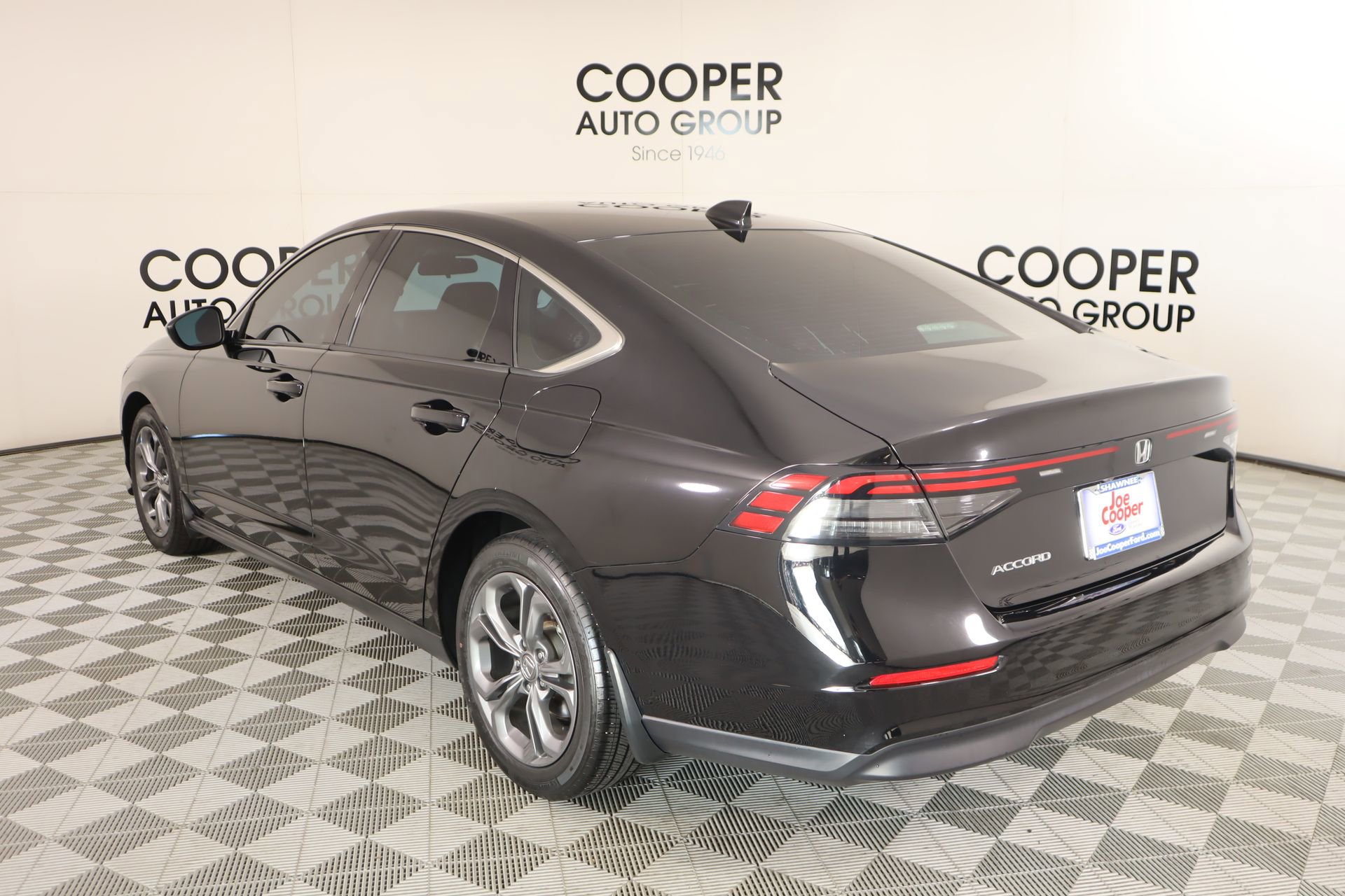 Used 2023 Honda Accord EX image 23