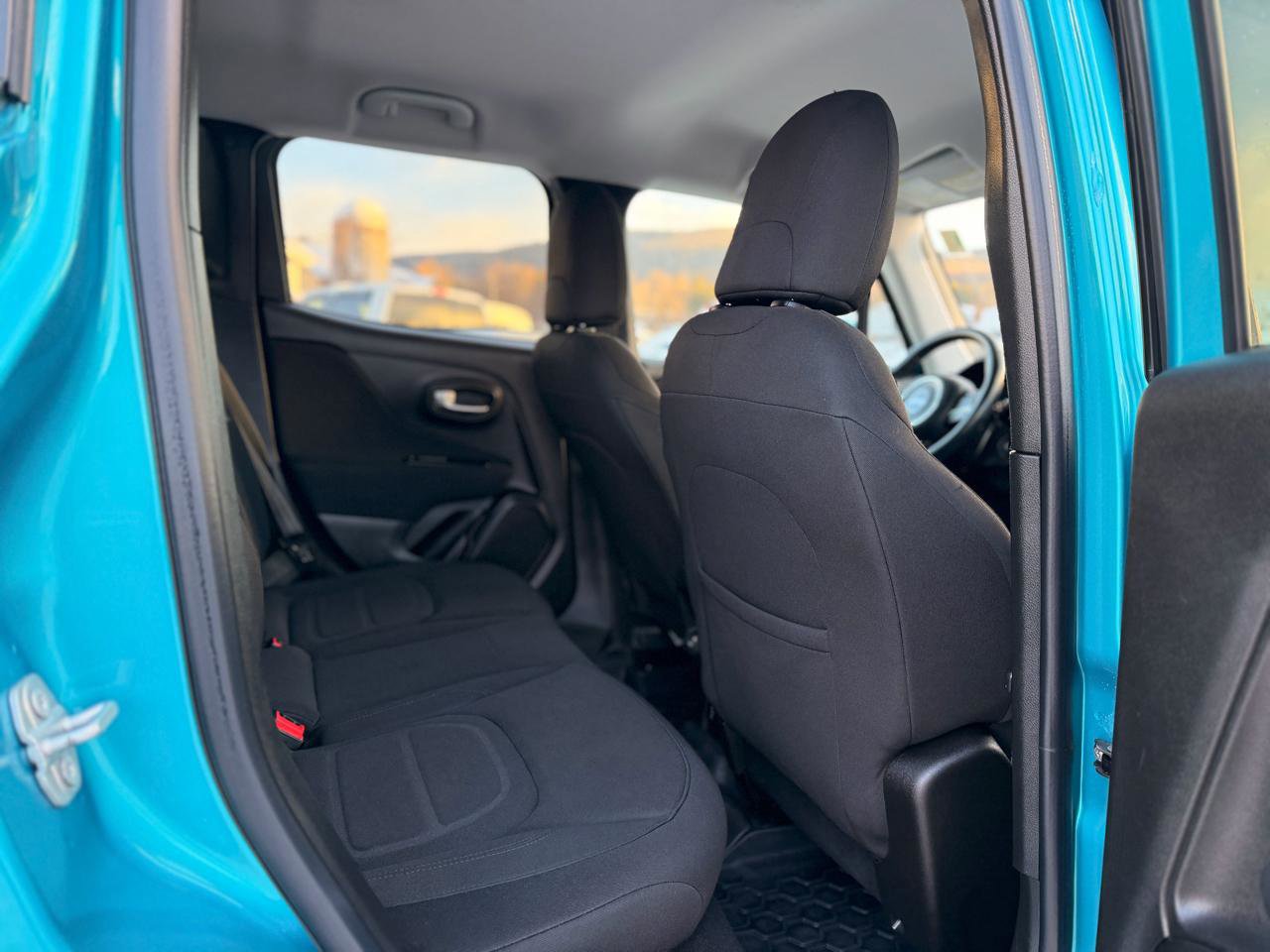 Used 2021 Jeep Renegade Latitude w/ Convenience Group image 25