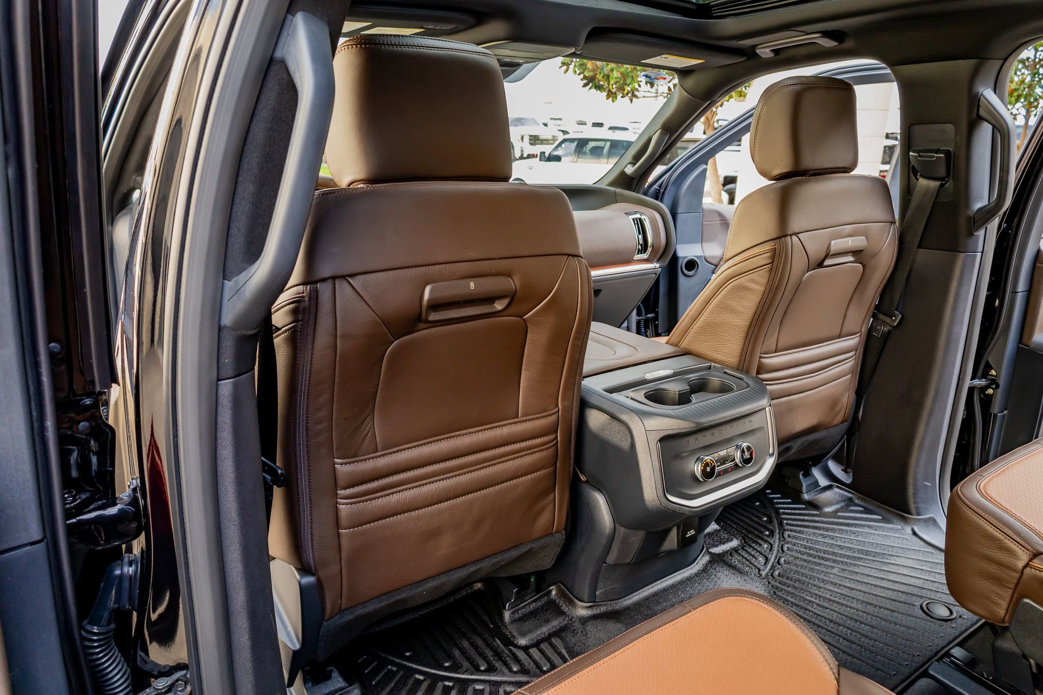 Used 2025 Ford Expedition Max King Ranch AWD/4WD image 32