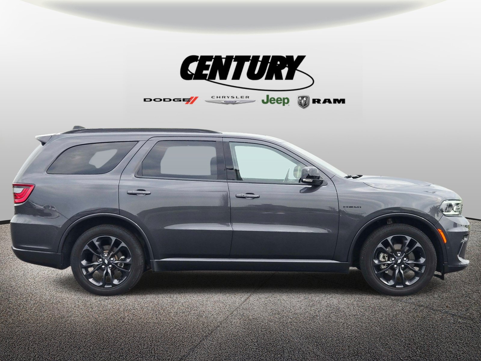 Used 2025 Dodge Durango R/T AWD/4WD image 2