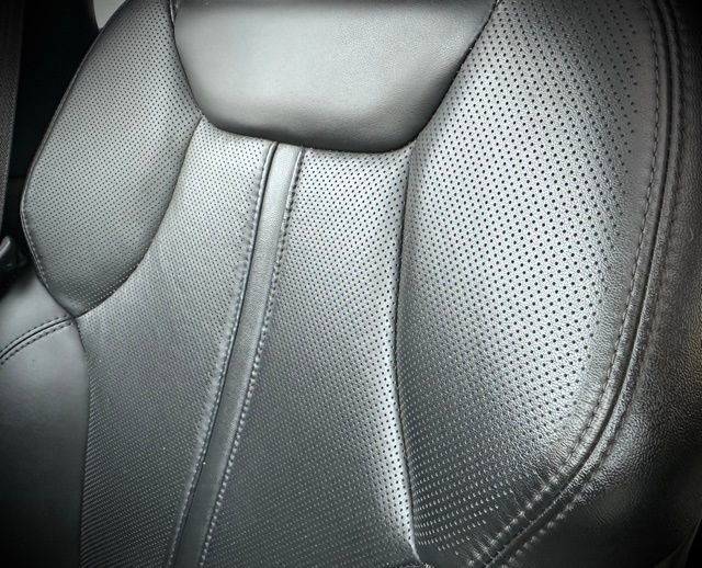 Used 2024 Jeep Wagoneer L Base w/ Premium Group I image 18