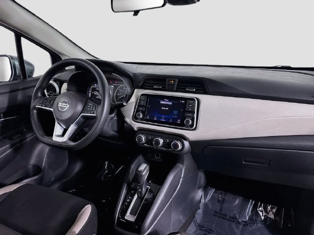 Used 2021 Nissan Versa SV FWD image 29