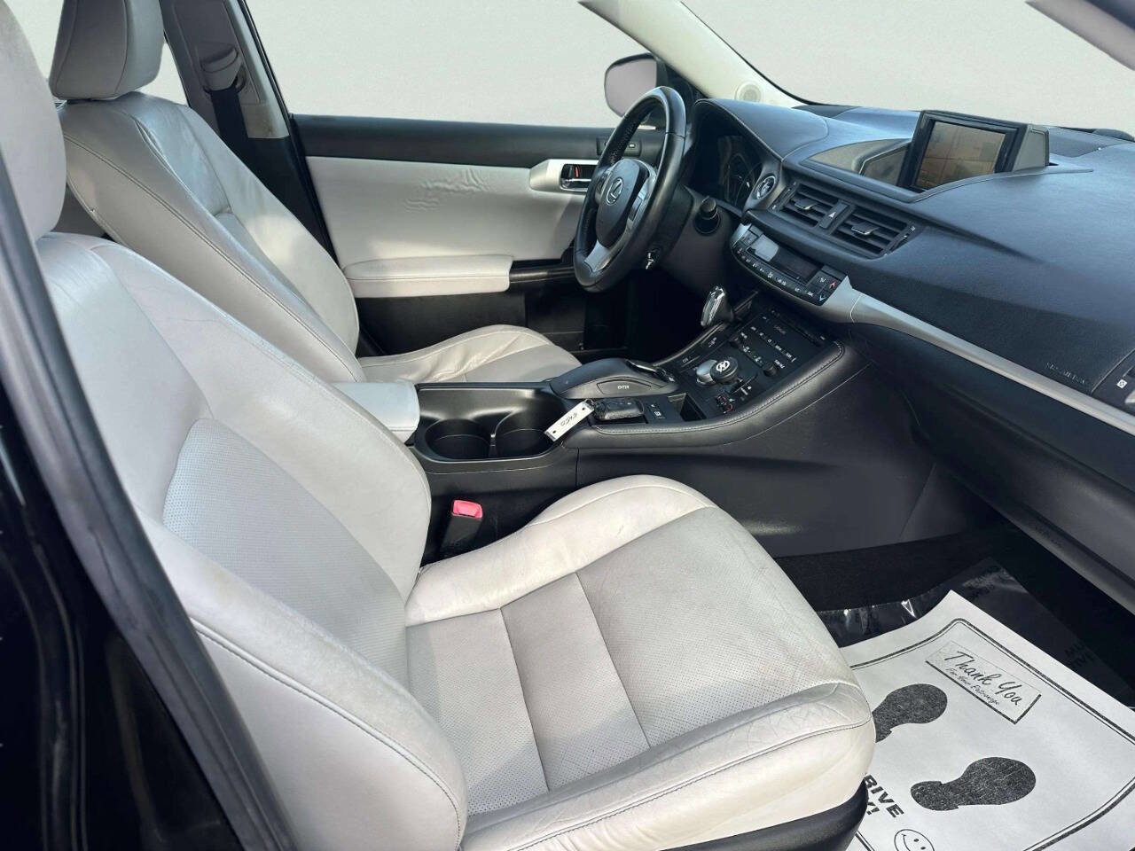 Used 2011 Lexus CT 200h image 13