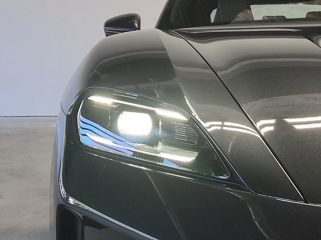 New 2026 Porsche Taycan AWD/4WD image 9