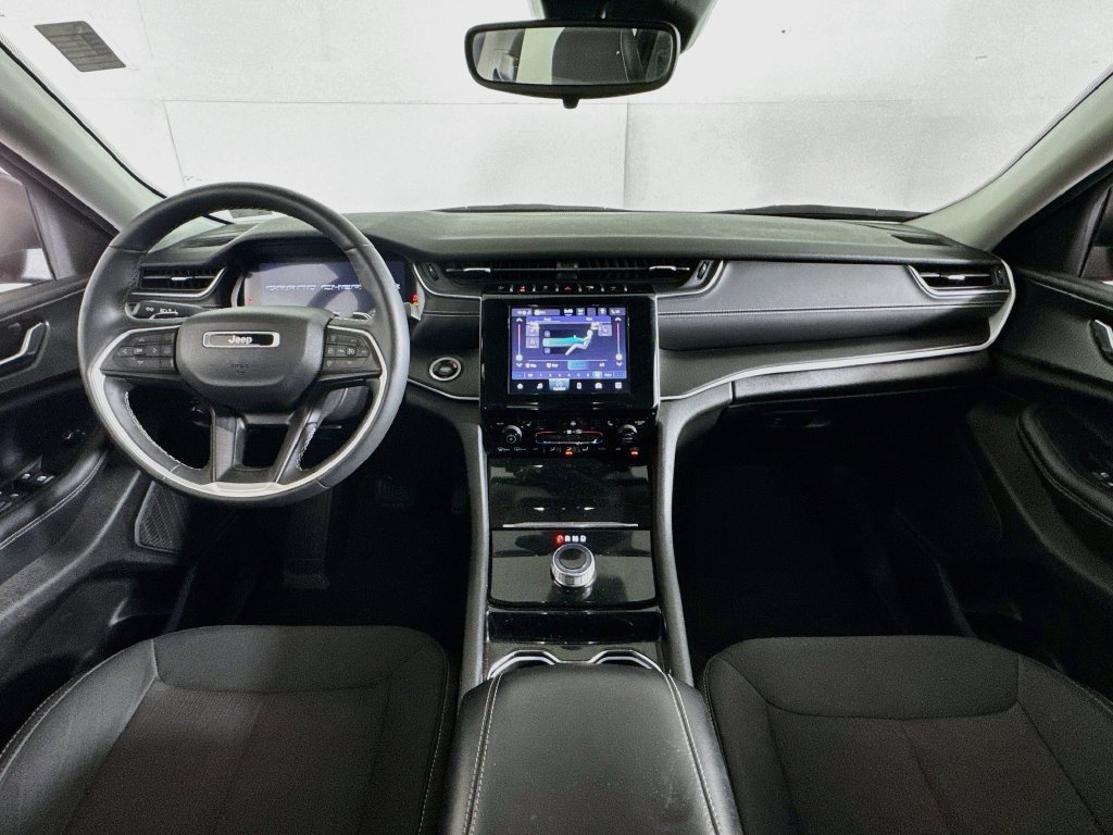 Used 2023 Jeep Grand Cherokee L Laredo w/ Luxury Tech Group I AWD/4WD image 29