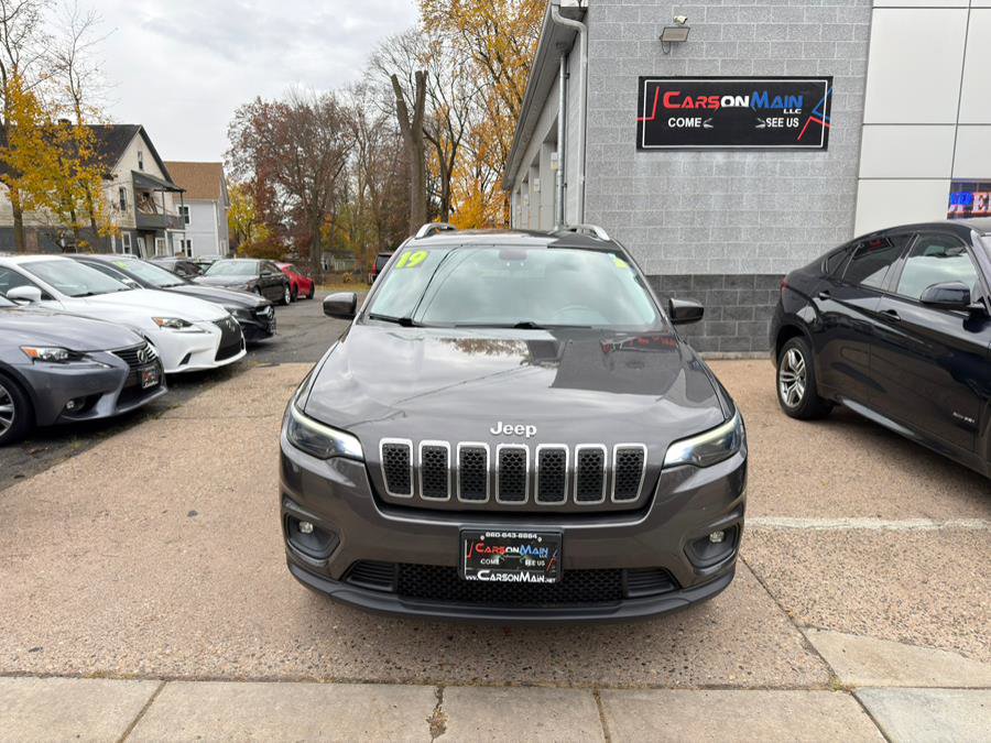 Used 2019 Jeep Cherokee Latitude Plus image 2
