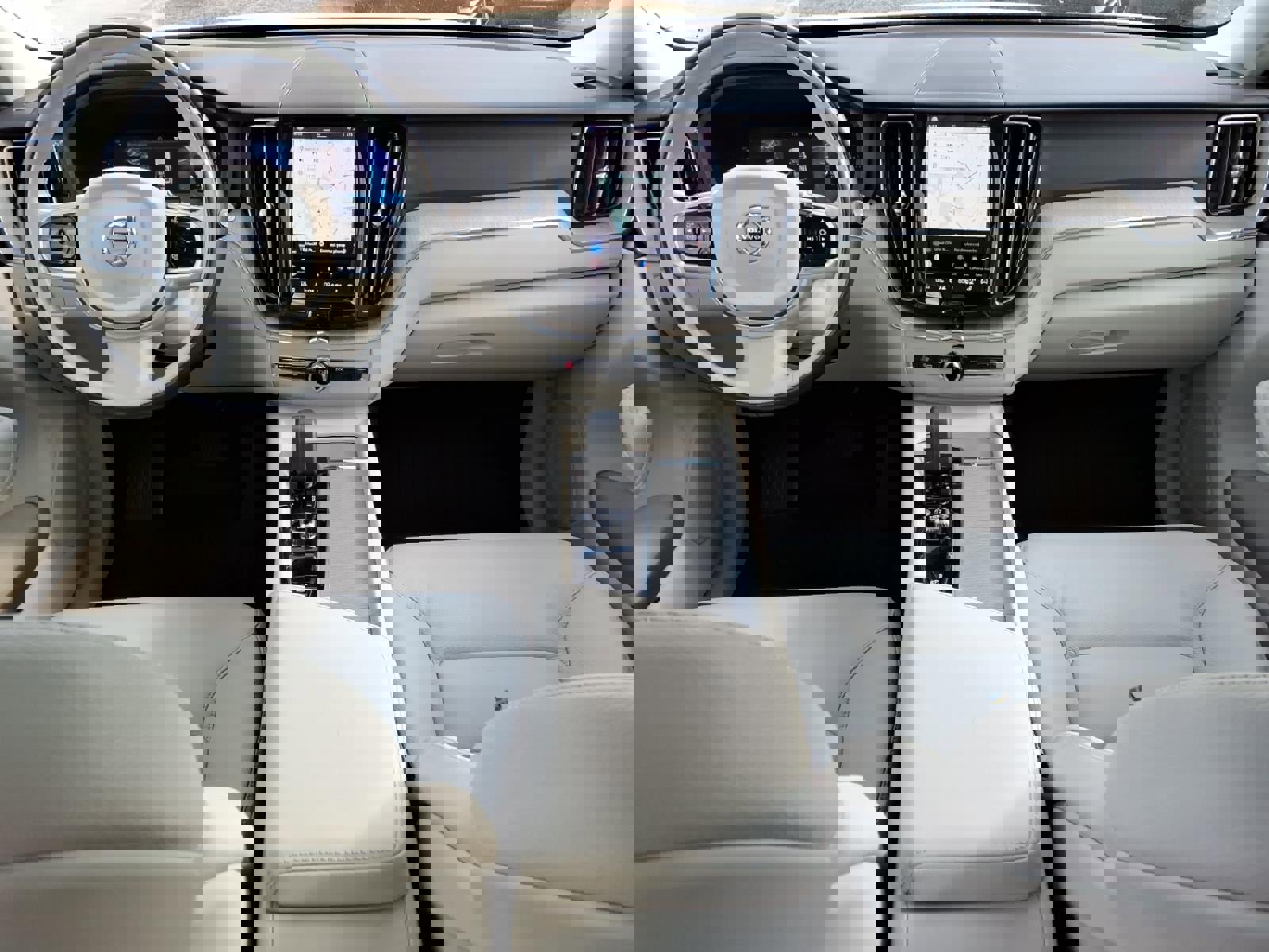 Certified 2023 Volvo XC60 B5 Plus w/ Protection Package Premier image 12