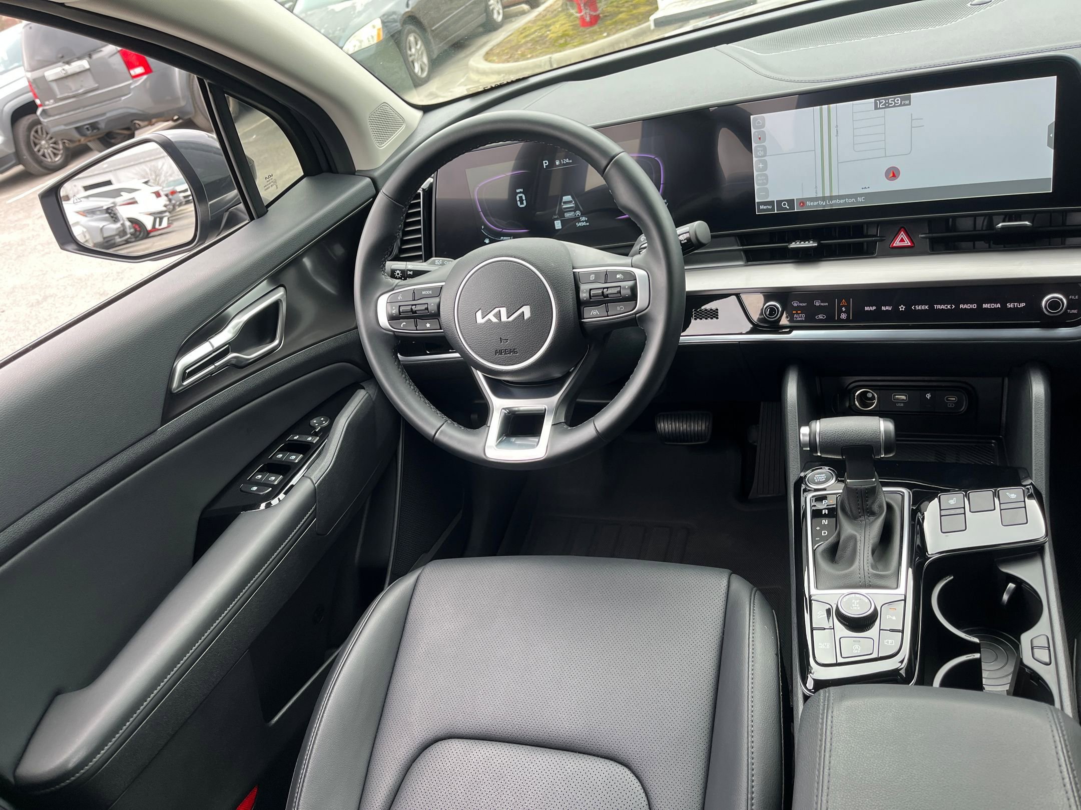 Used 2025 Kia Sportage EX image 13