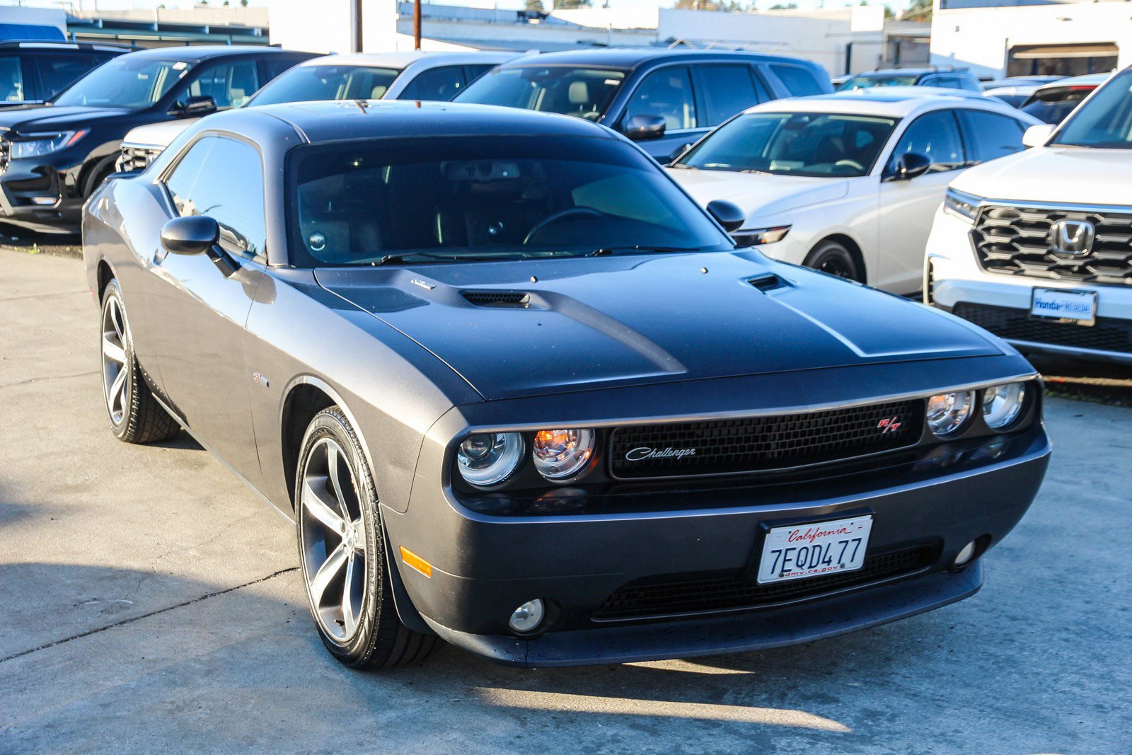 Used 2014 Dodge Challenger R/T image 4