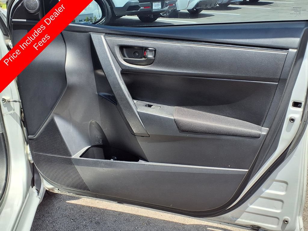 Used 2017 Toyota Corolla L FWD image 11
