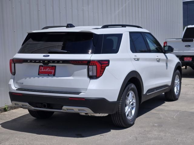 New 2025 Ford Explorer Active w/ Active Comfort Package image 7