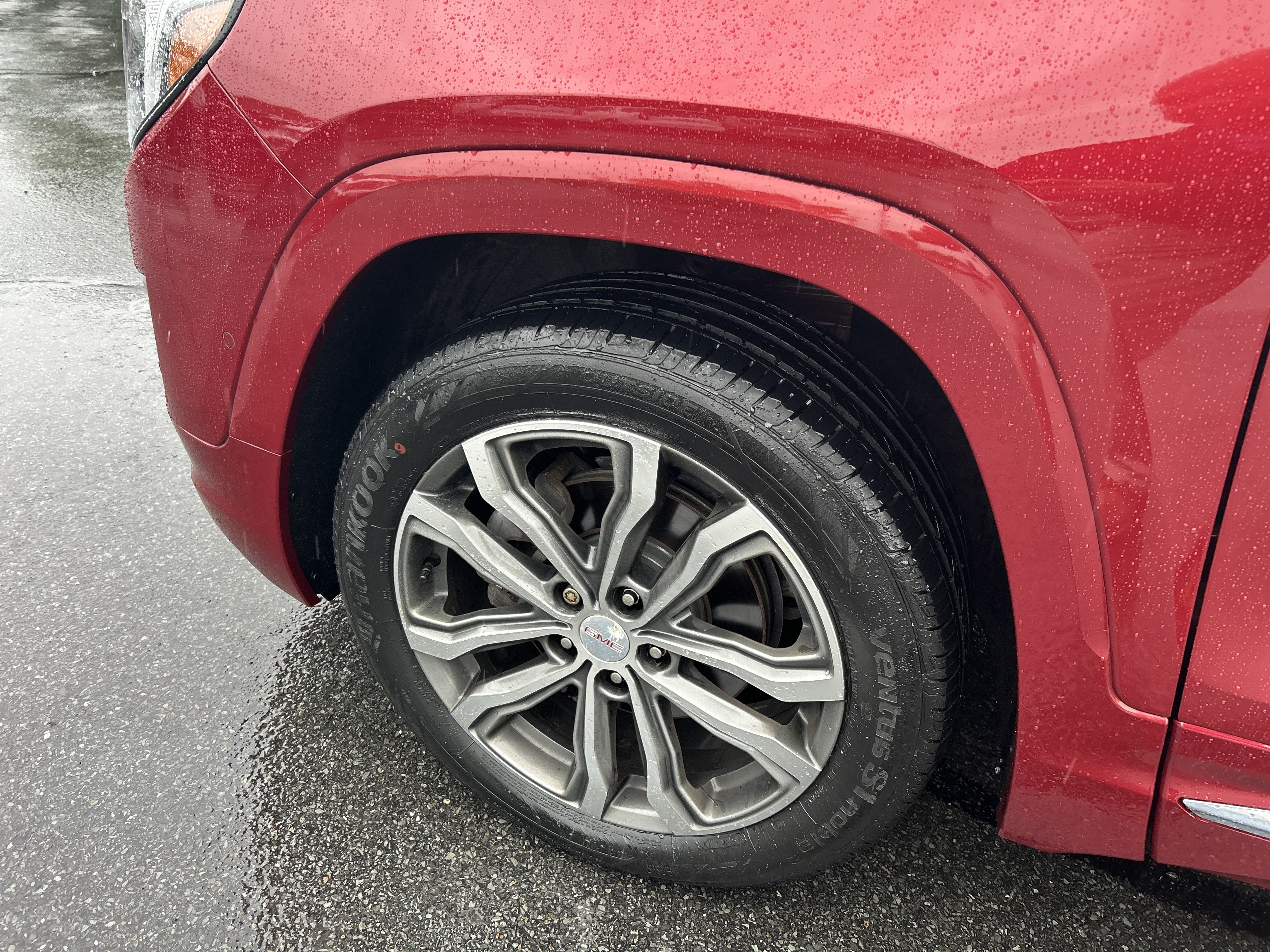 Used 2020 GMC Terrain Denali w/ Denali Premium Package AWD/4WD image 6
