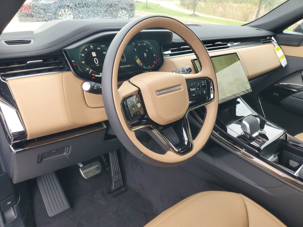 New 2026 Land Rover Range Rover Sport Dynamic SE AWD/4WD image 13