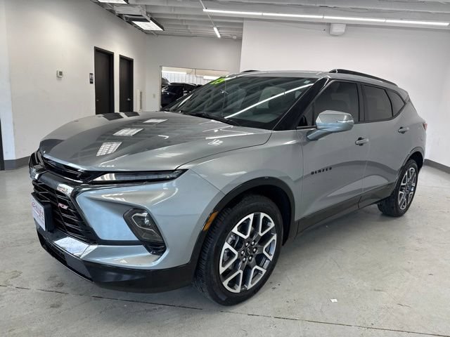 Used 2025 Chevrolet Blazer RS FWD image 6