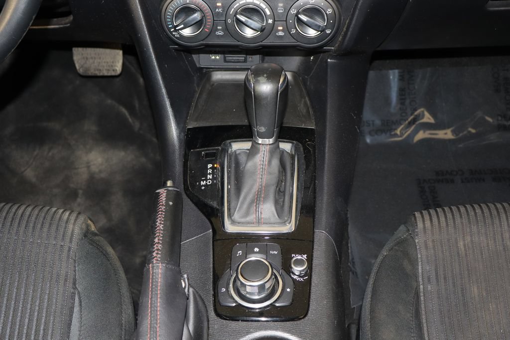 Used 2015 MAZDA MAZDA3 i Touring FWD image 24