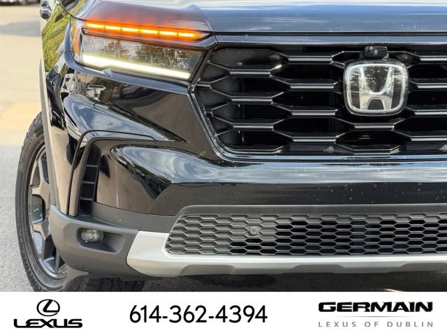 Used 2025 Honda Pilot TrailSport image 6