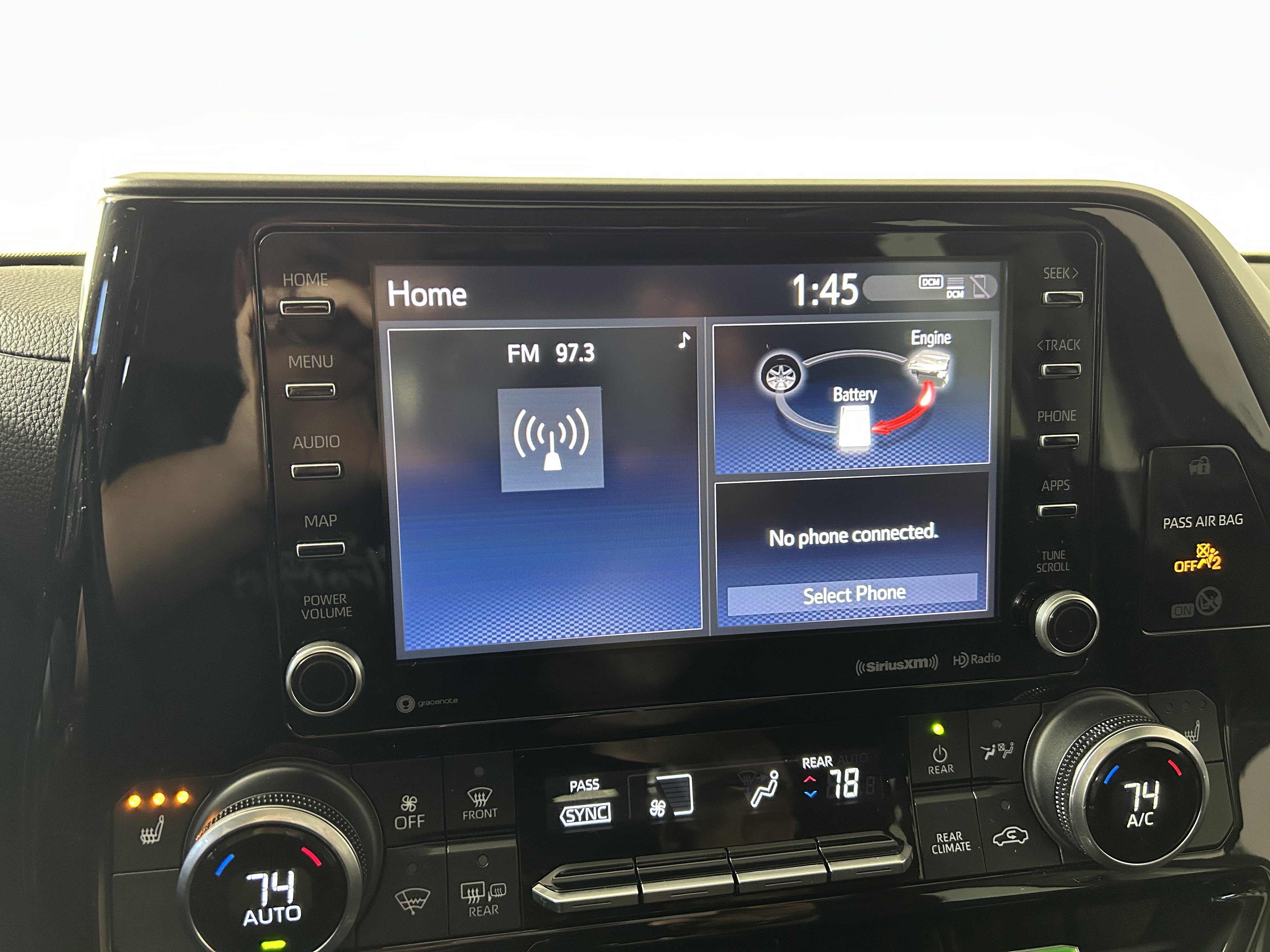 Used 2021 Toyota Highlander XLE image 27