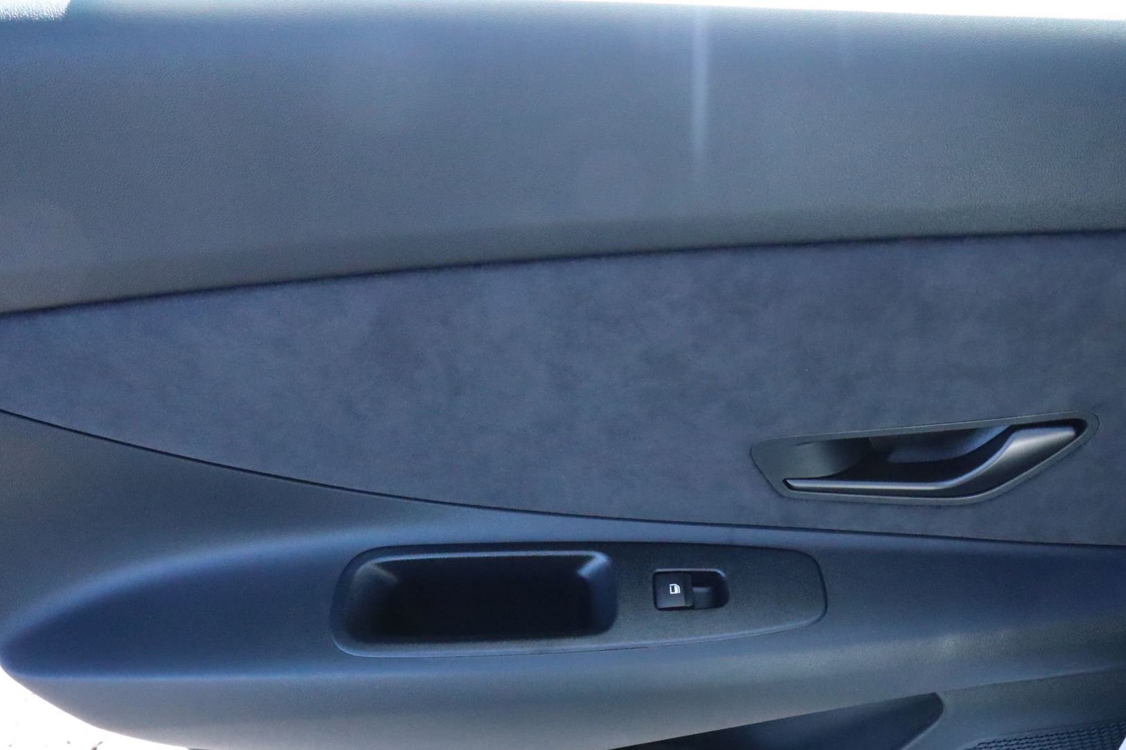 New 2025 Hyundai Elantra N Base image 17