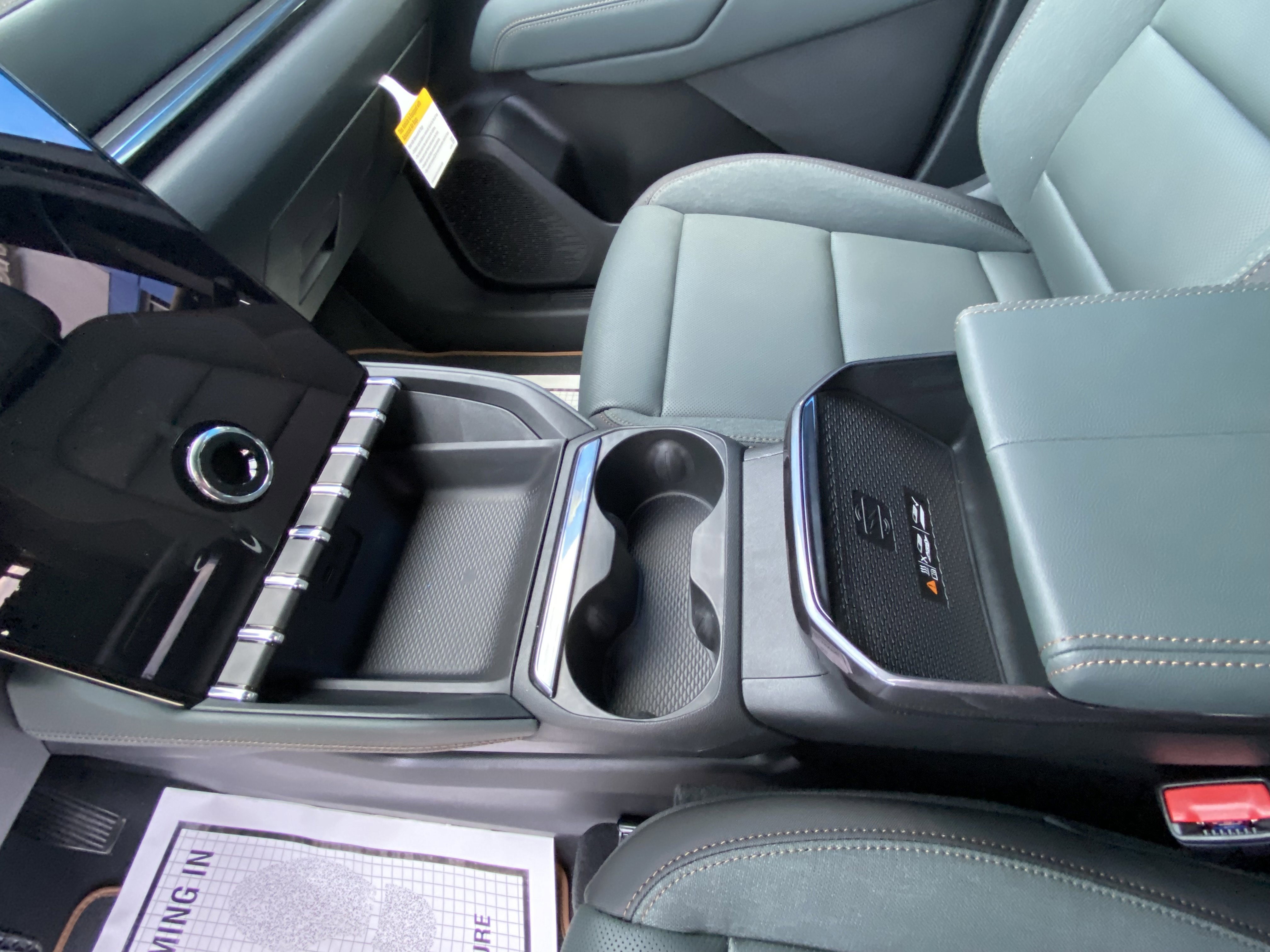 New 2026 GMC Terrain AT4 w/ Convenience Package III image 9