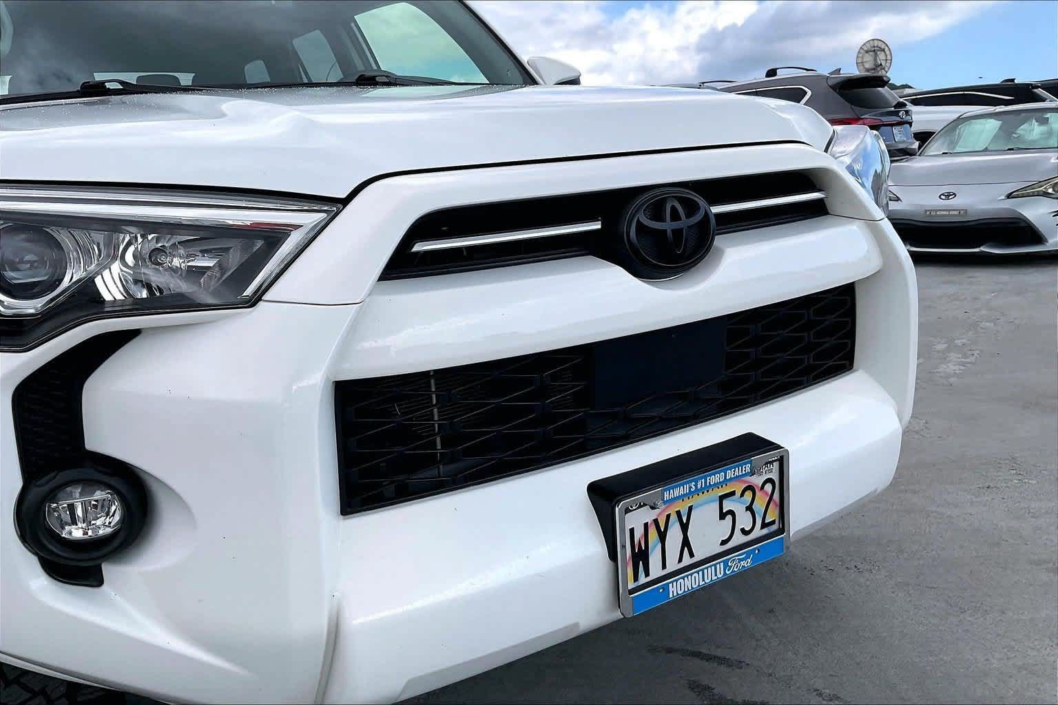 Used 2024 Toyota 4Runner SR5 Premium RWD image 33