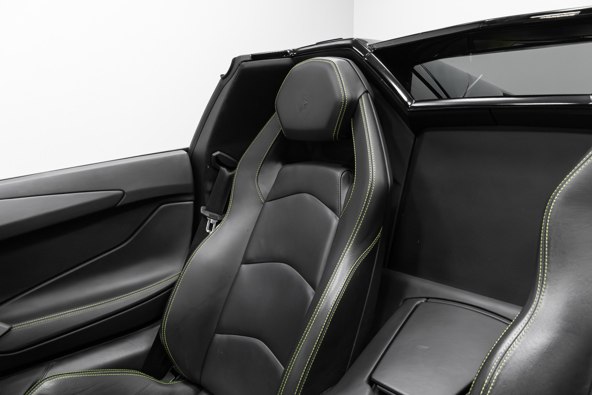 Used 2015 Lamborghini Aventador LP 700-4 image 11