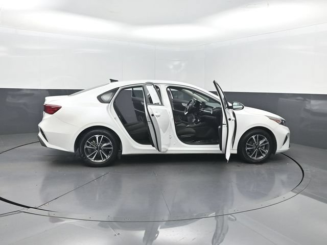 Used 2024 Kia Forte LXS w/ LXS Technology Package FWD image 35