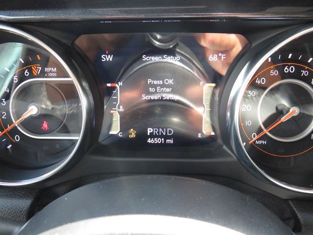 Used 2020 Jeep Wrangler Unlimited Sahara AWD/4WD image 13