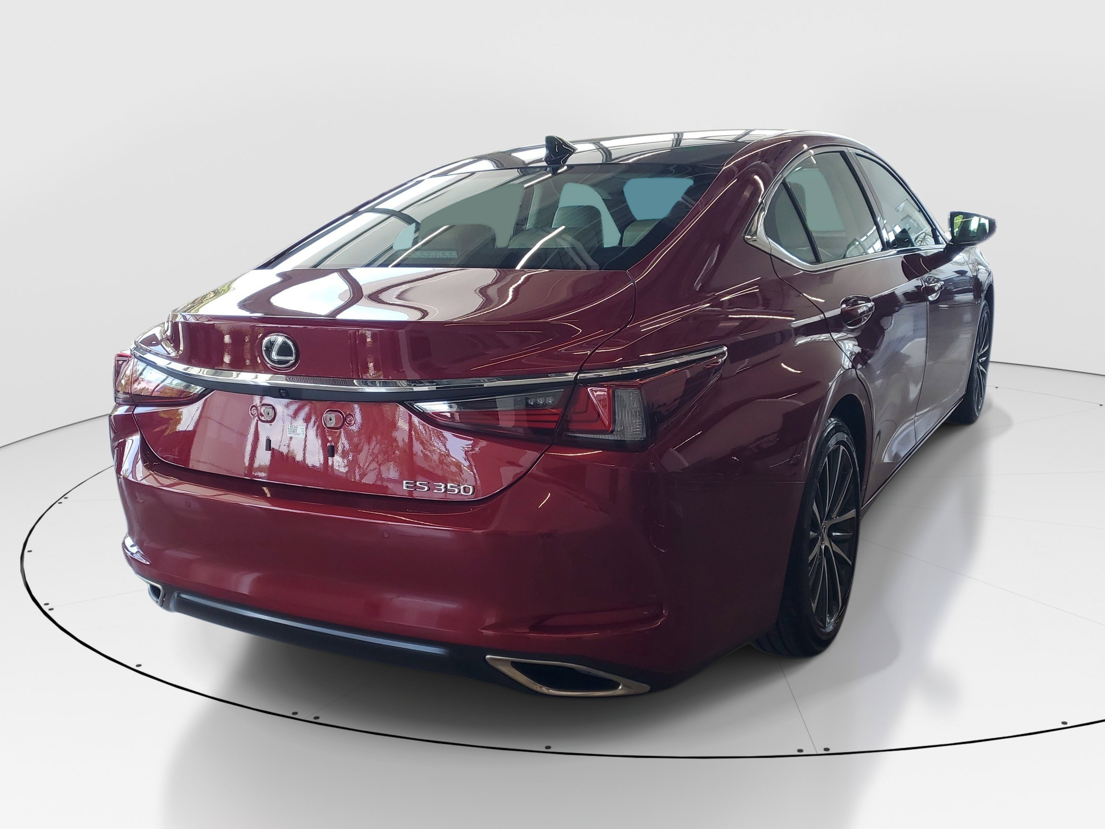 Used 2025 Lexus ES 350 w/ Premium Package FWD image 7