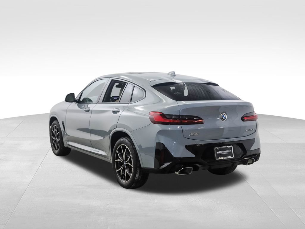 Certified 2025 BMW X4 xDrive30i image 3