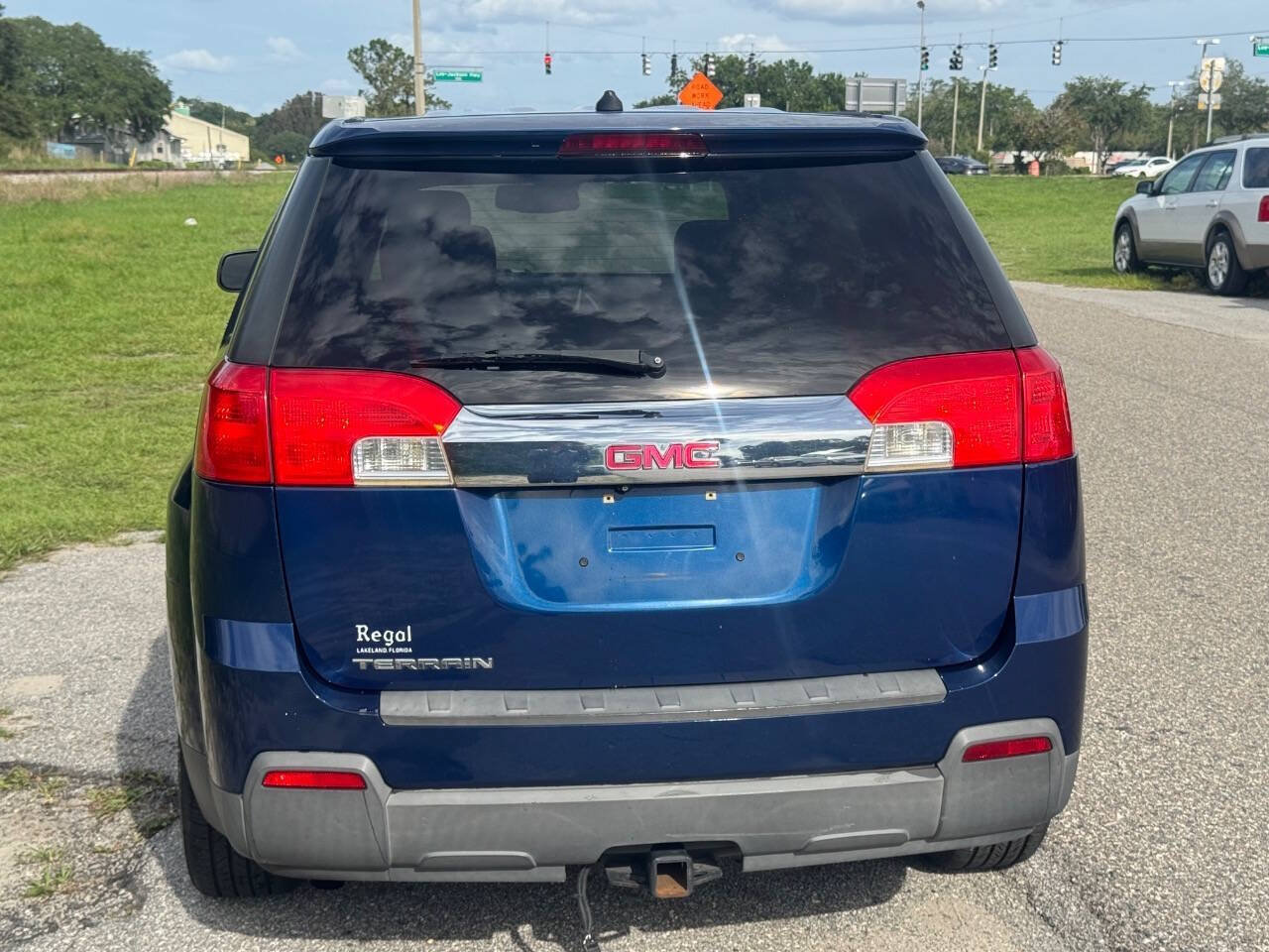 Used 2010 GMC Terrain SLE FWD image 7