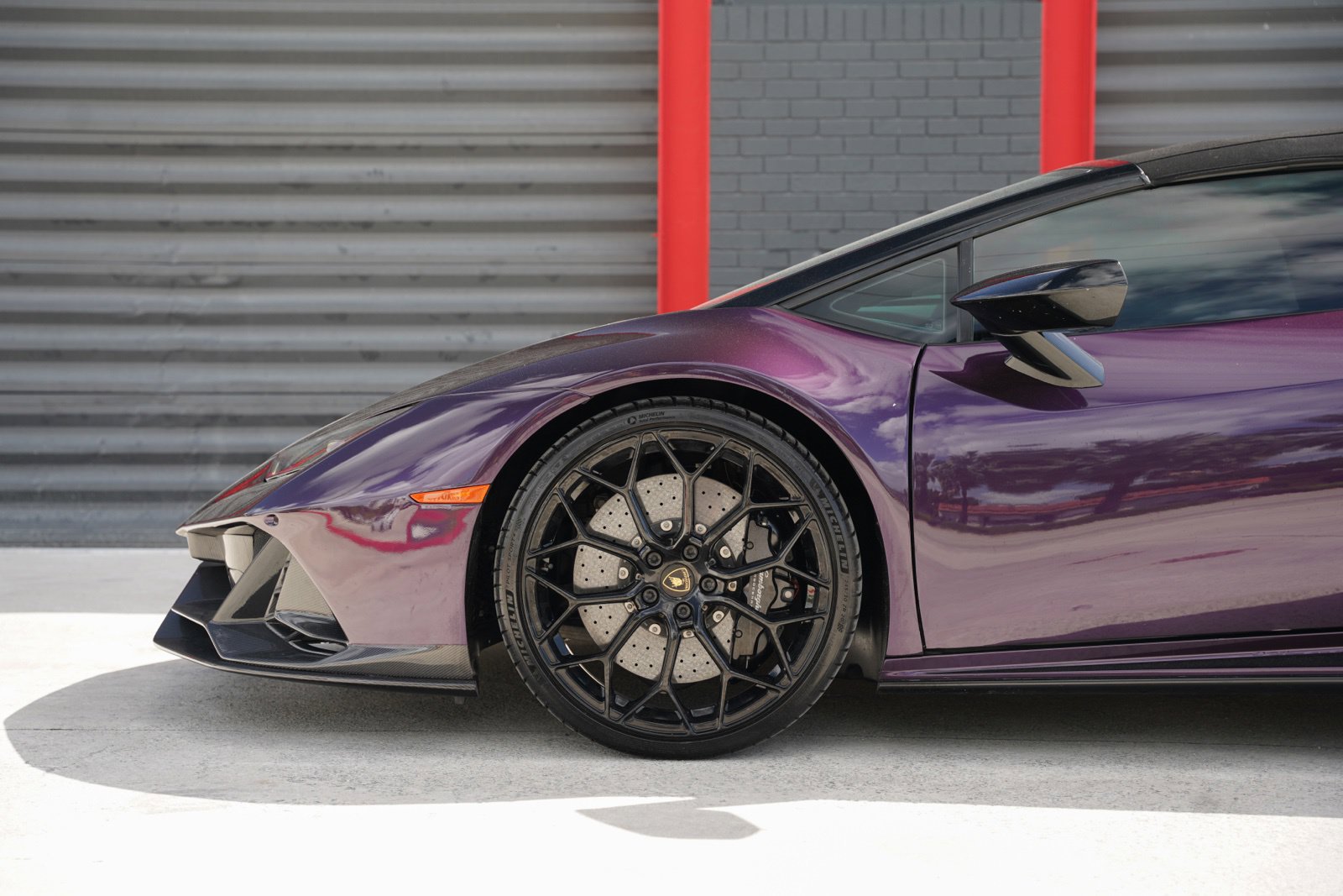 Used 2022 Lamborghini Huracan EVO RWD image 4