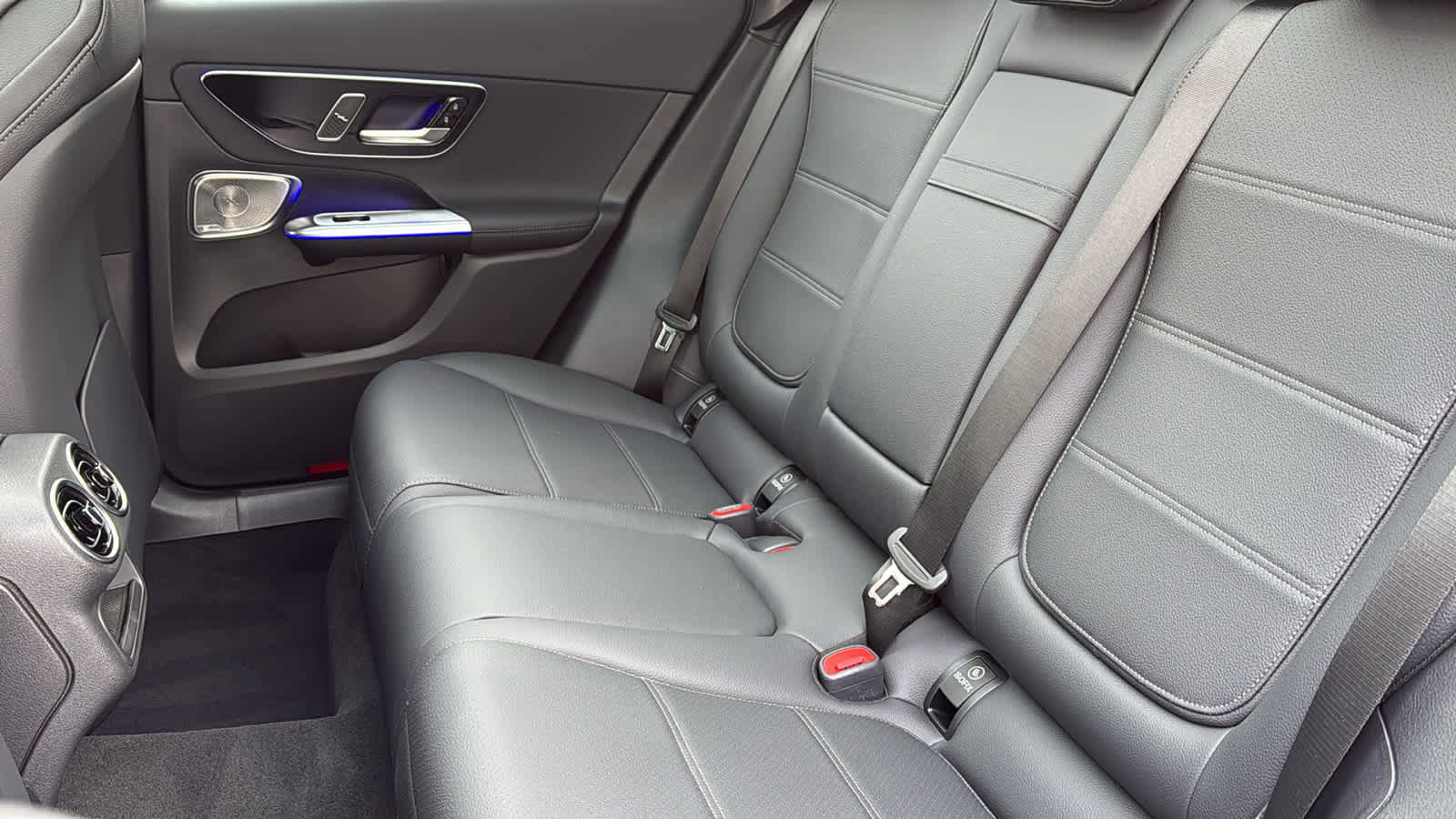 New 2026 Mercedes-Benz GLC 300 4MATIC image 31