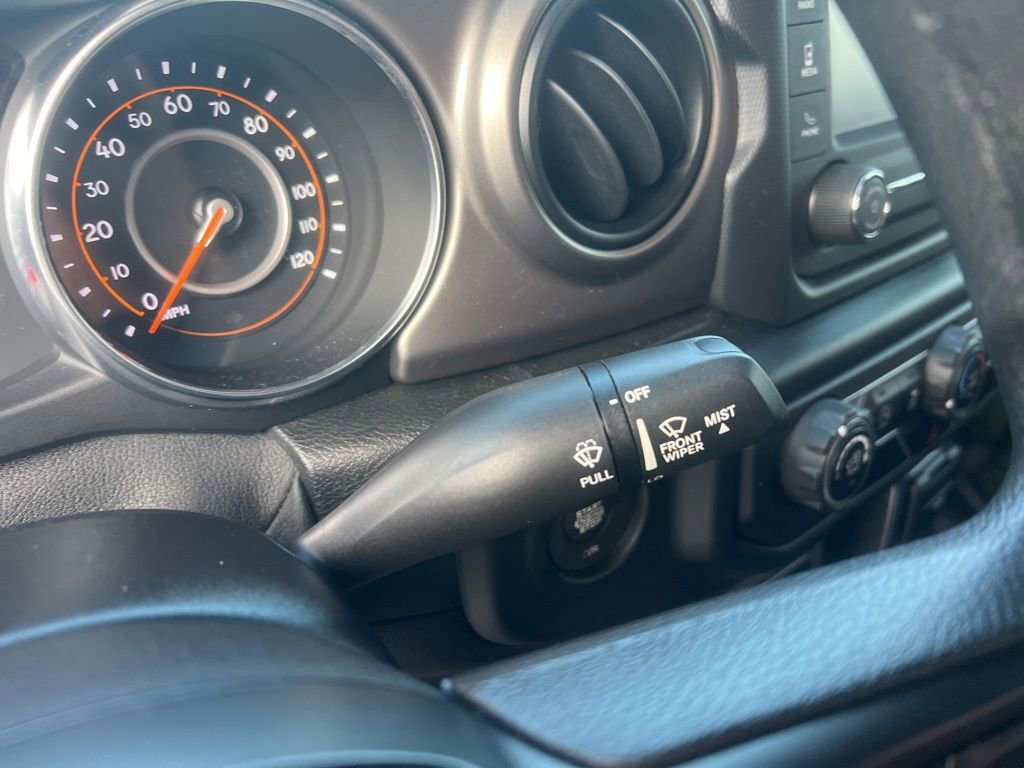 Used 2020 Jeep Wrangler Sport image 33