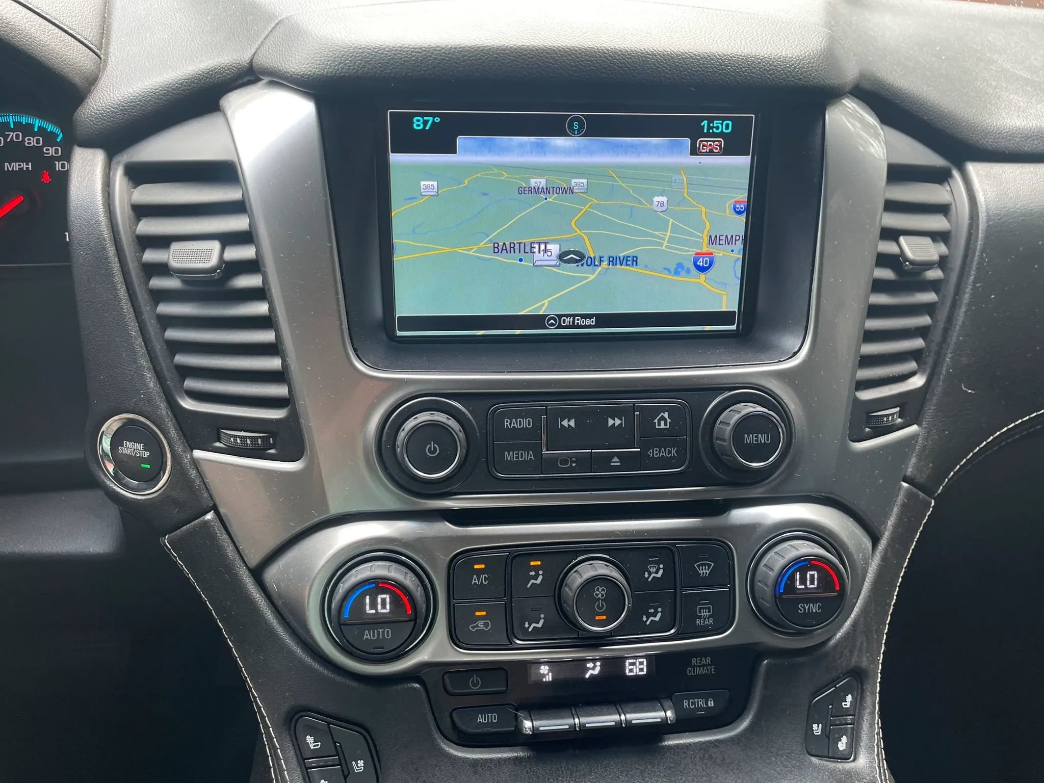 Used 2017 Chevrolet Suburban Premier RWD image 20