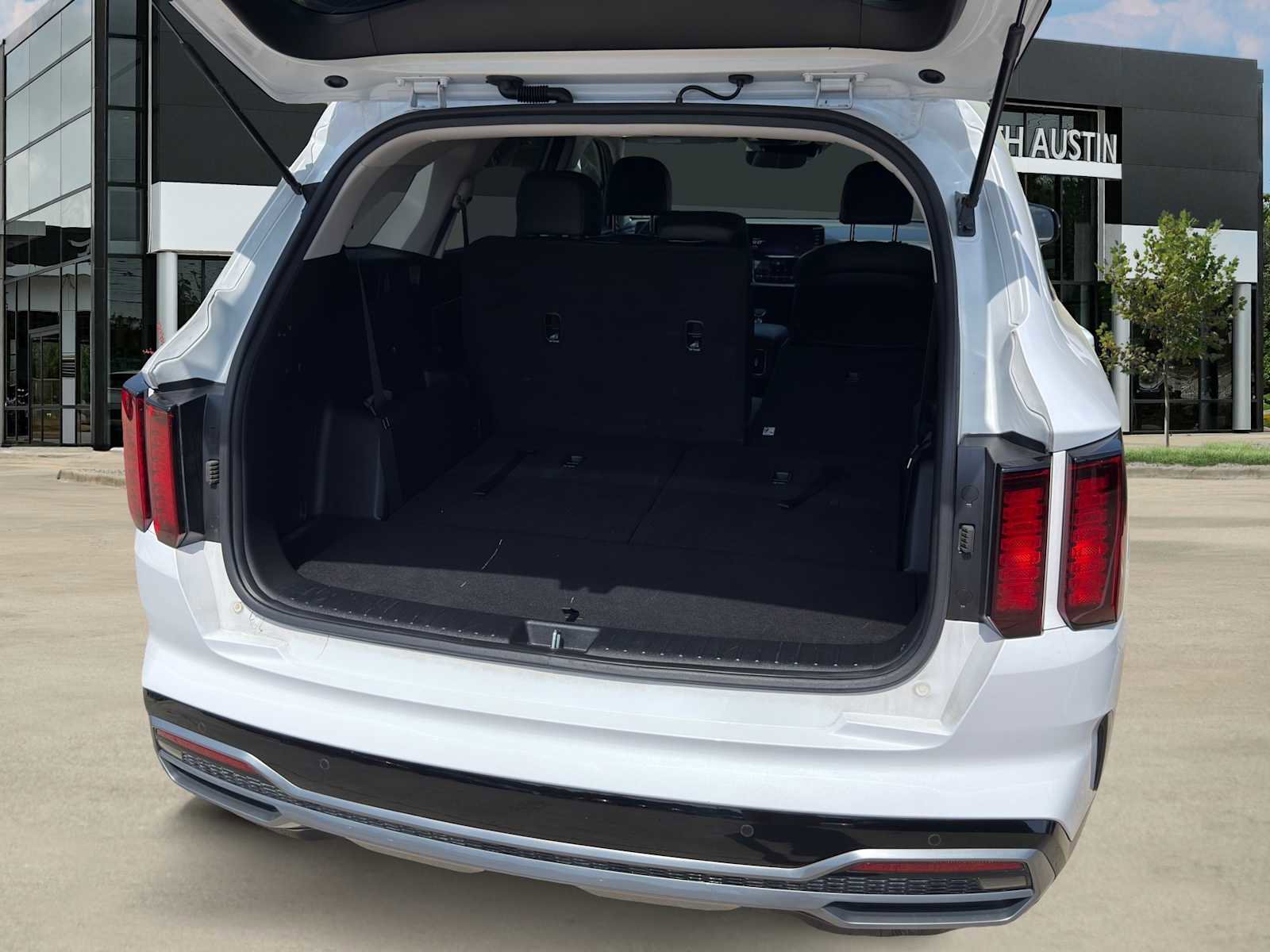 Certified 2023 Kia Sorento S image 8