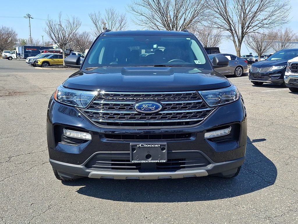 Certified 2023 Ford Explorer XLT w/ Equipment Group 202A image 5