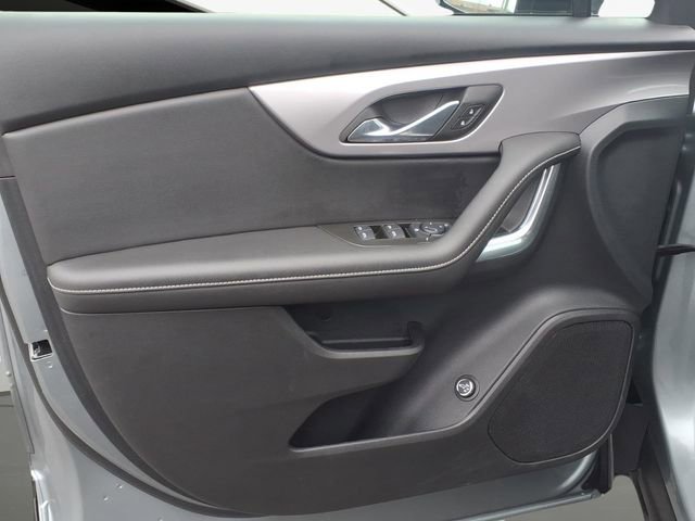 Certified 2025 Chevrolet Blazer LT w/ Convenience Package image 8