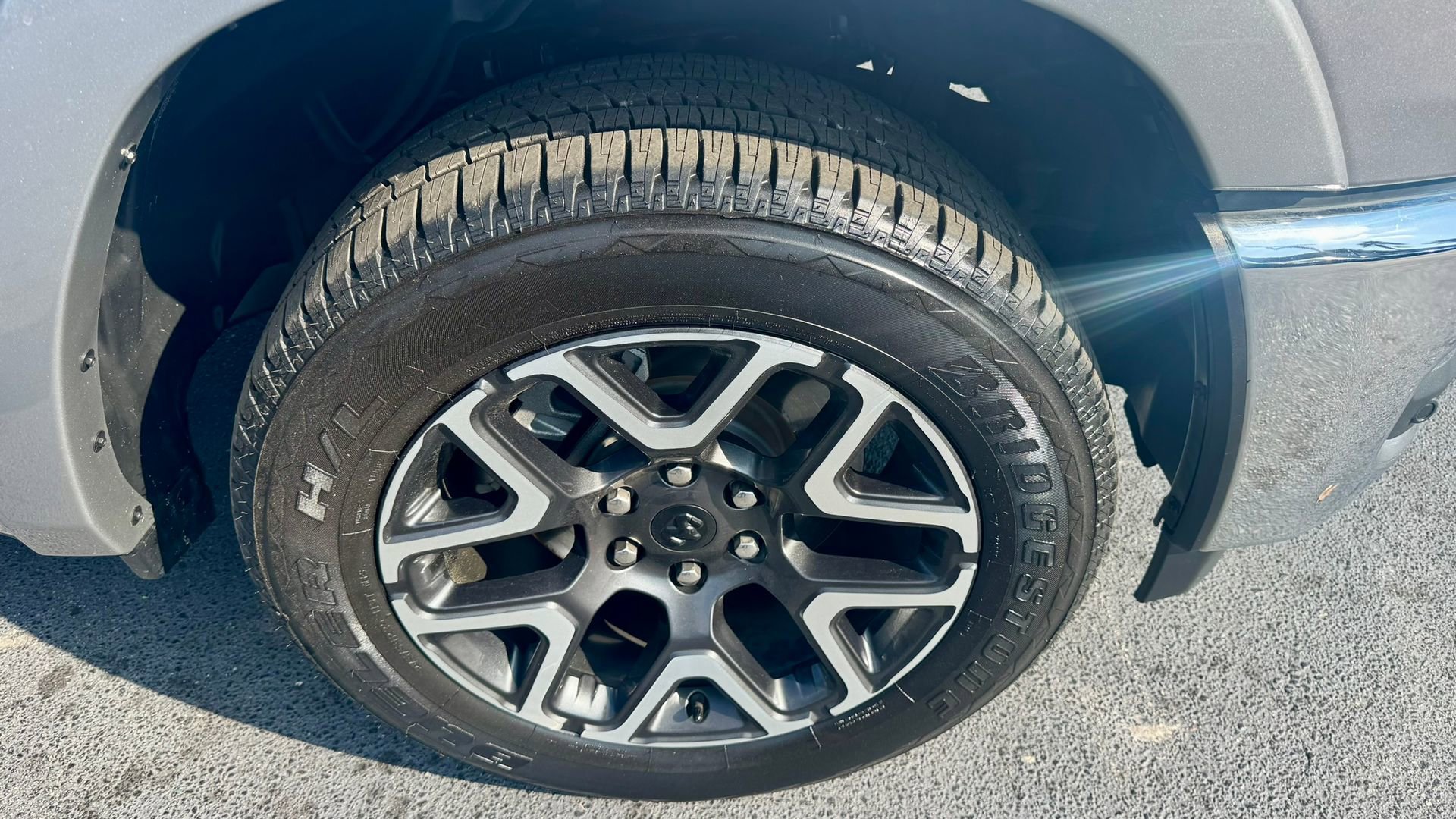 Used 2025 RAM 1500 Laramie image 5