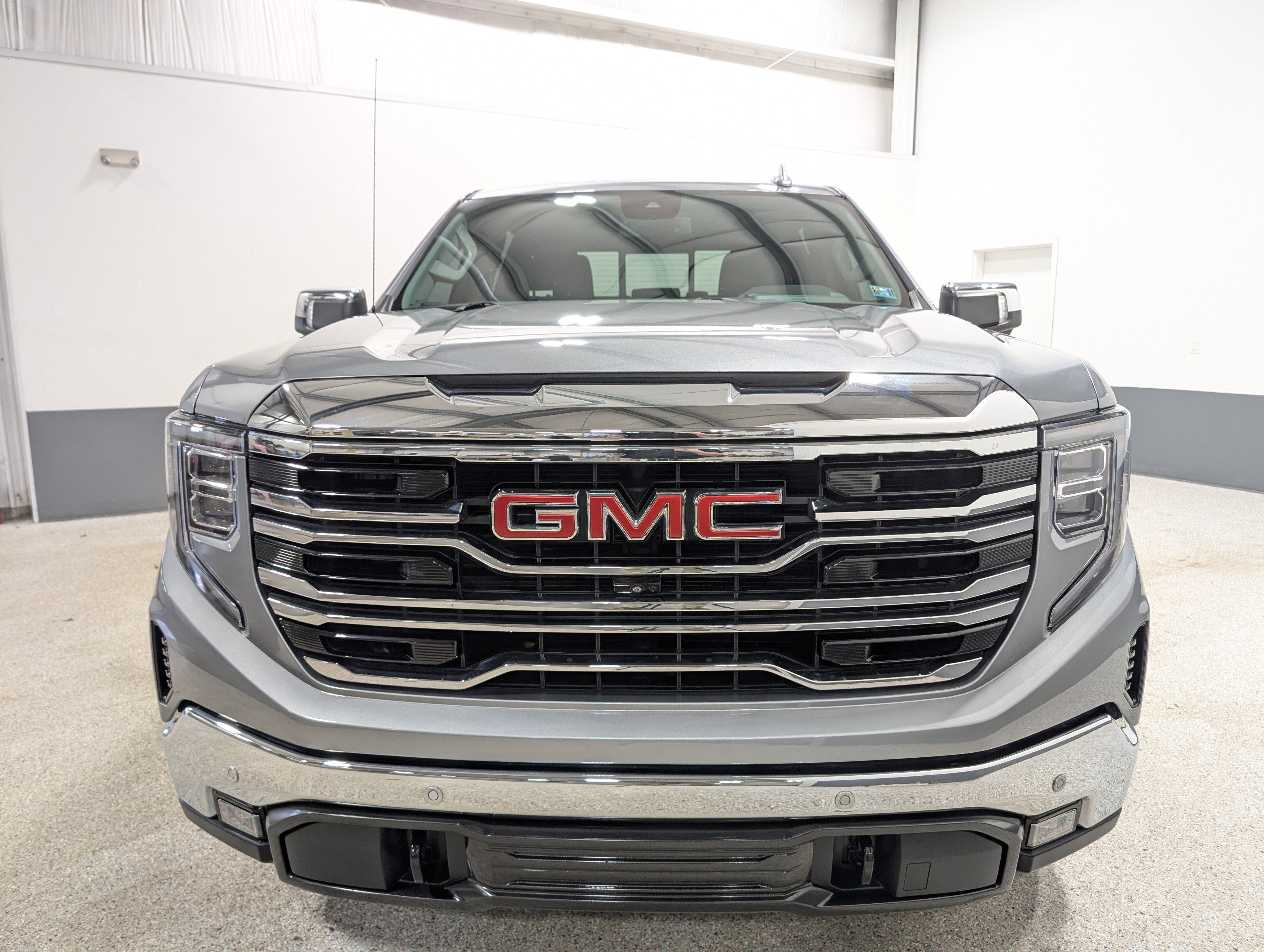 Used 2023 GMC Sierra 1500 SLT w/ SLT Premium Plus Package image 8