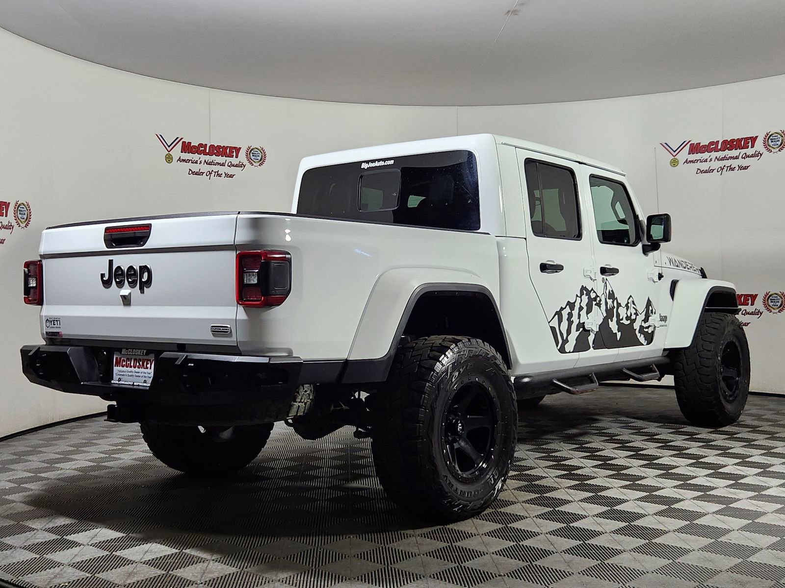 Used 2020 Jeep Gladiator Overland w/ Dual Top Group image 5