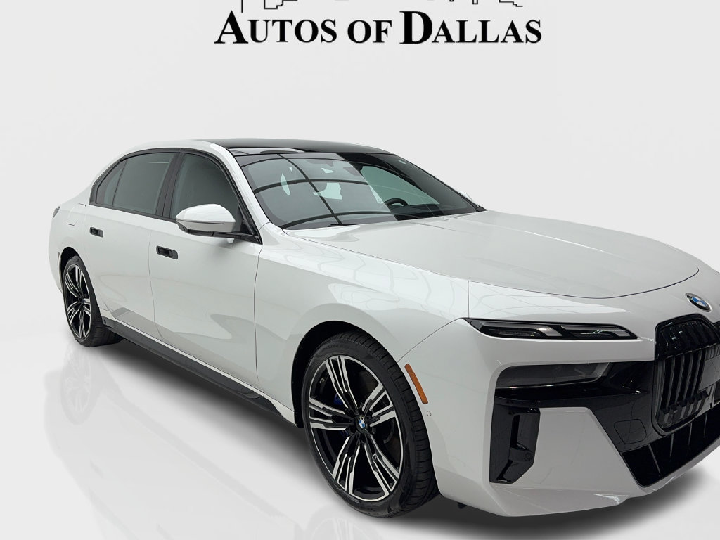 Used 2023 BMW 760i xDrive AWD/4WD image 3
