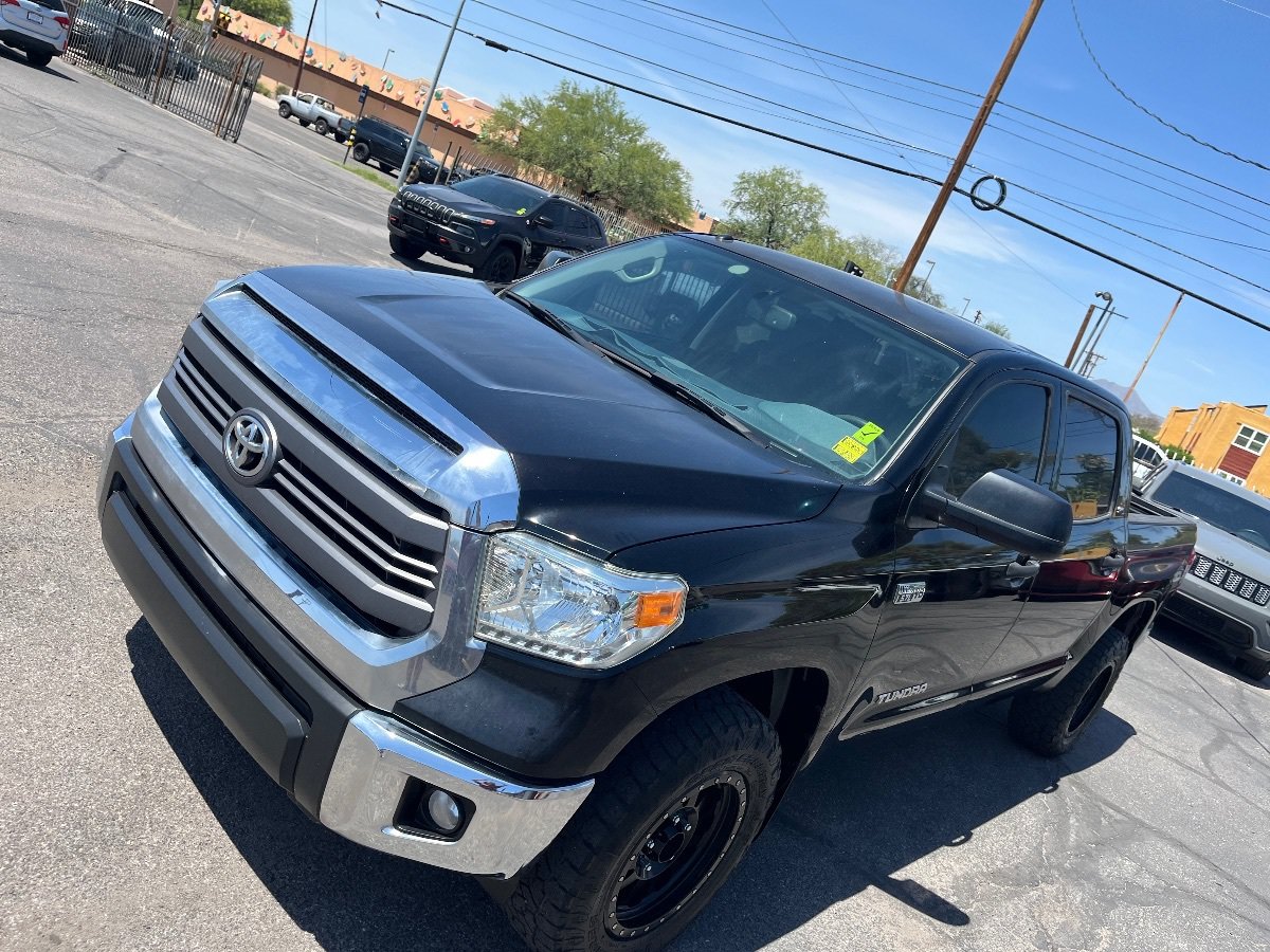 Used 2014 Toyota Tundra SR5 w/ SR5 Upgrade Package AWD/4WD image 46