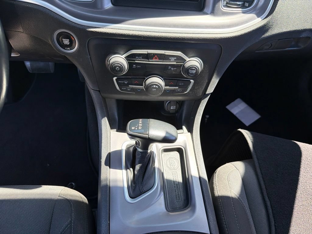Used 2022 Dodge Charger SXT RWD image 18
