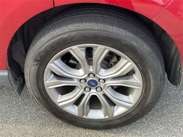 Used 2019 Ford Edge Titanium image 21